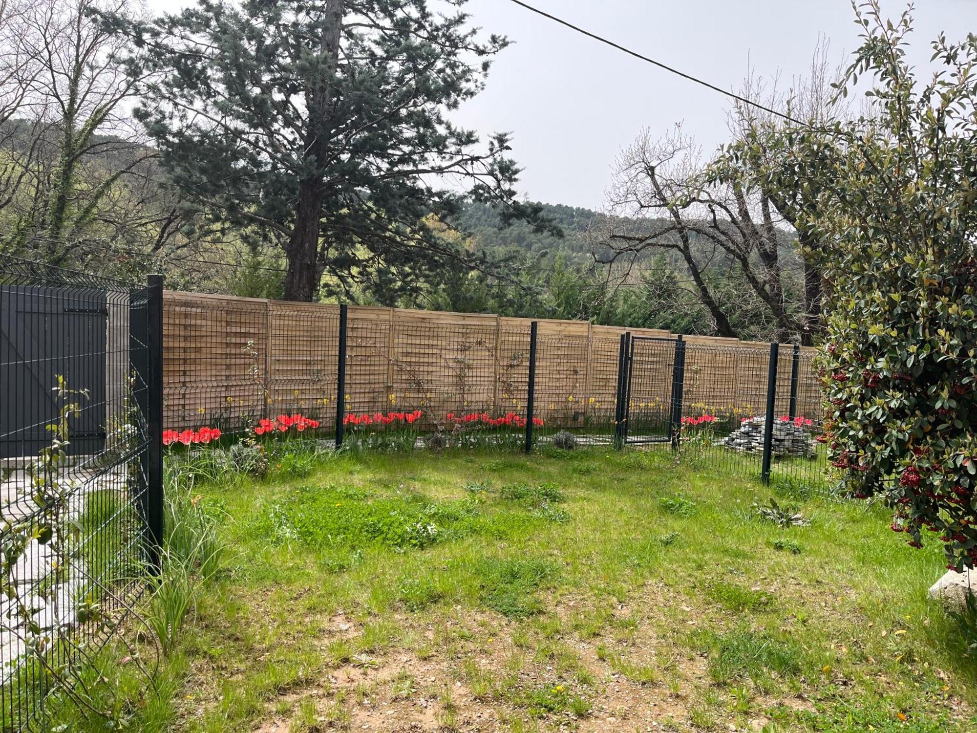 La Bastide Aux Iris - Les Capucines Apartman Villecroze Kültér fotó